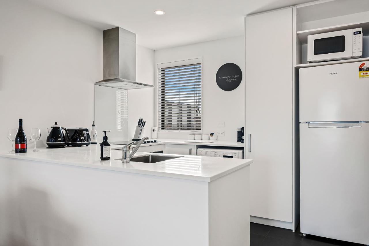 2 Bedroom City Pad With Free Car Park كريستتشيرش المظهر الخارجي الصورة