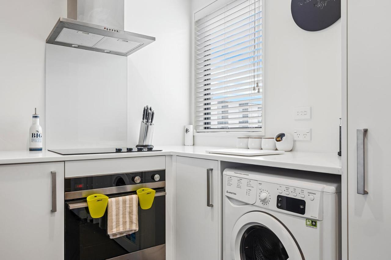 2 Bedroom City Pad With Free Car Park كريستتشيرش المظهر الخارجي الصورة